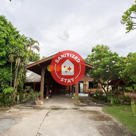 Oyo 909 Guiding Star Resort Chiang Mai Buitenkant foto