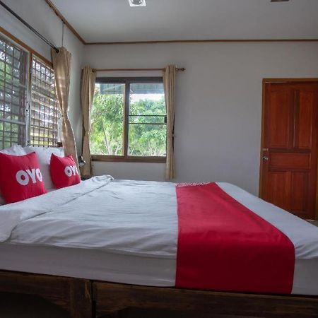 Oyo 909 Guiding Star Resort Chiang Mai Buitenkant foto