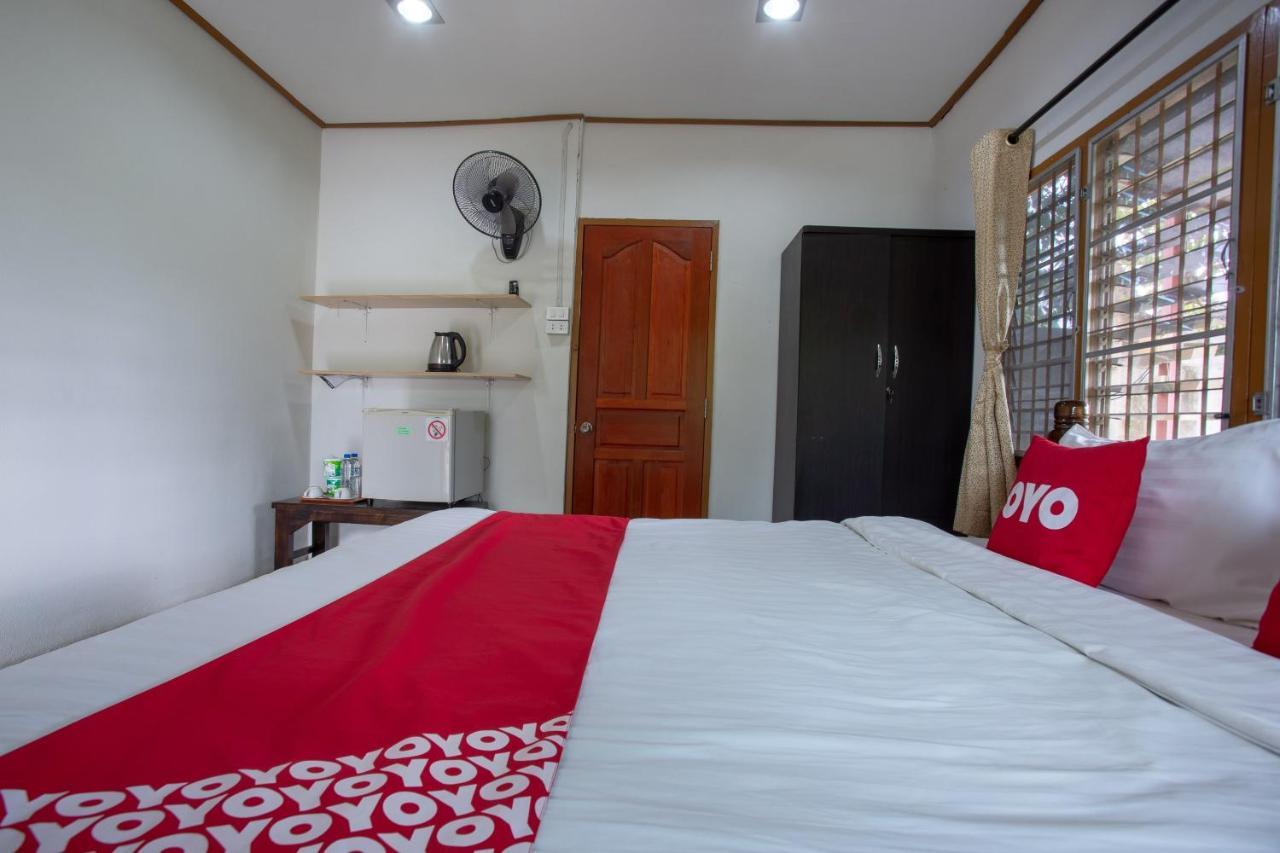 Oyo 909 Guiding Star Resort Chiang Mai Buitenkant foto
