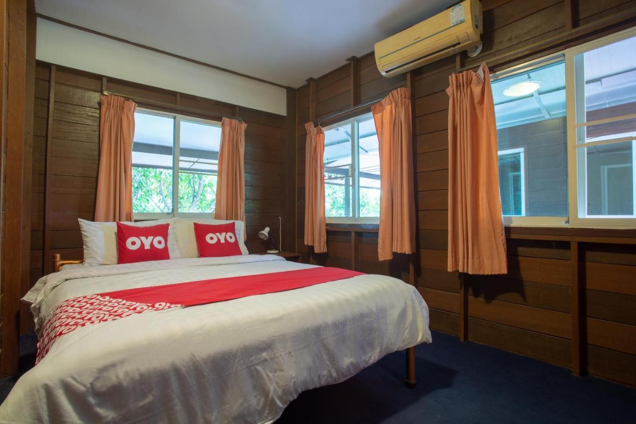 Oyo 909 Guiding Star Resort Chiang Mai Buitenkant foto