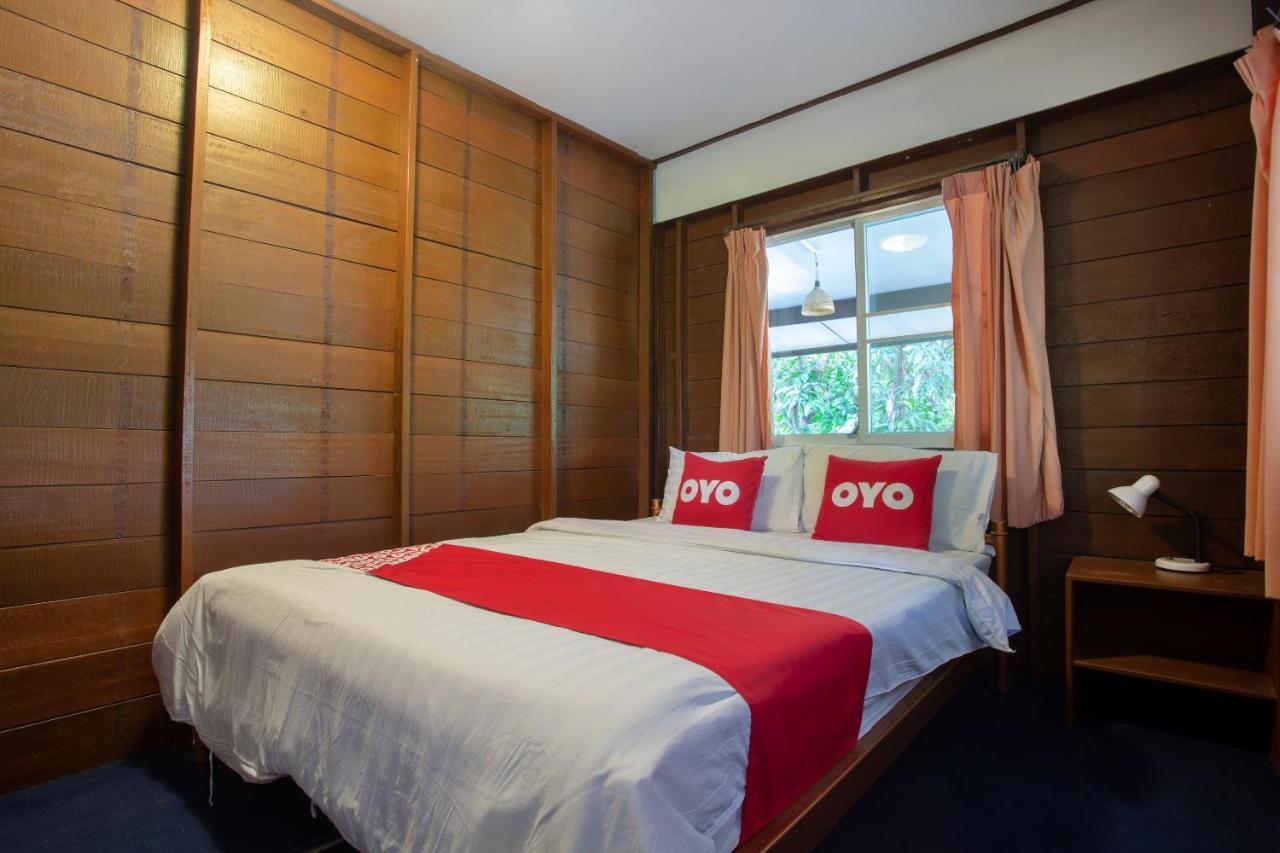 Oyo 909 Guiding Star Resort Chiang Mai Buitenkant foto