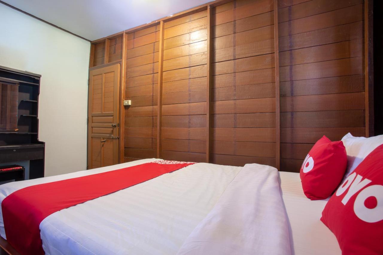 Oyo 909 Guiding Star Resort Chiang Mai Buitenkant foto