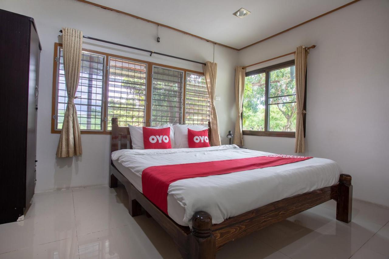 Oyo 909 Guiding Star Resort Chiang Mai Buitenkant foto