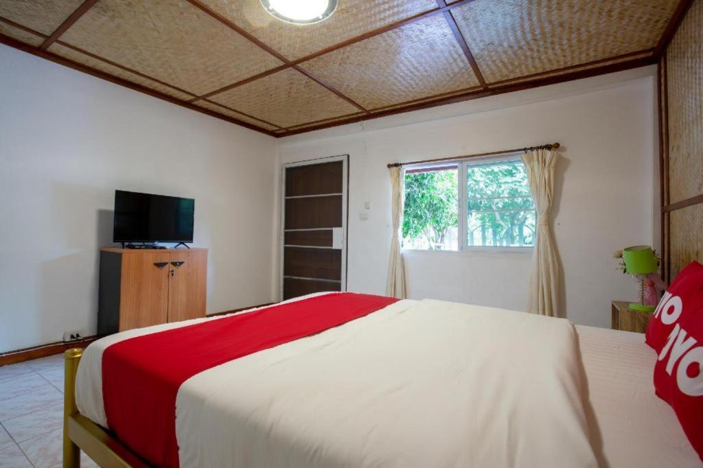 Oyo 909 Guiding Star Resort Chiang Mai Buitenkant foto